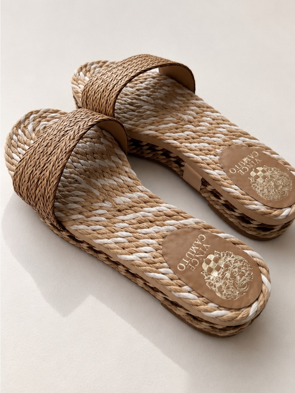 Vince Camuto Tan & Cream Braided Slide Sandals 7.5 - Picture 2 of 4